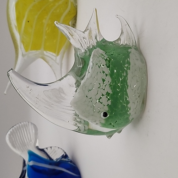 Art Glass Fish Paper Weights 4 Count - Picture 7 of 11